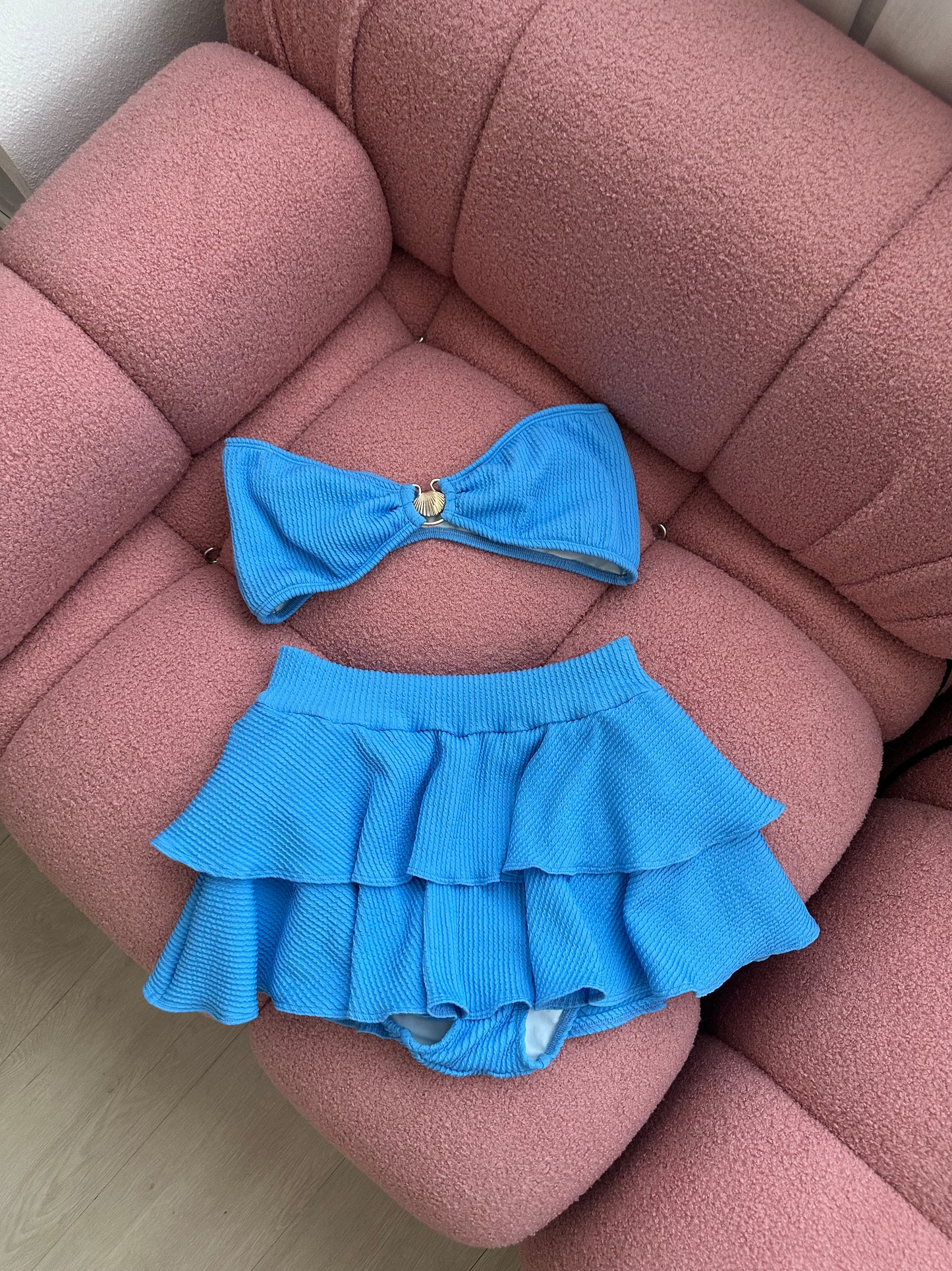 (XL) Rue w/ Shell x Candice