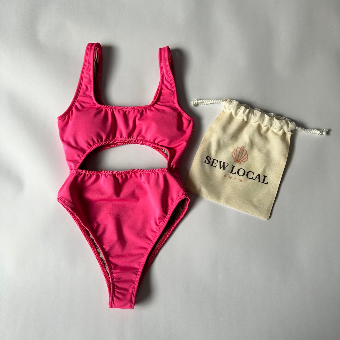 (All sizes) Gem Fullpiece Bubblegum